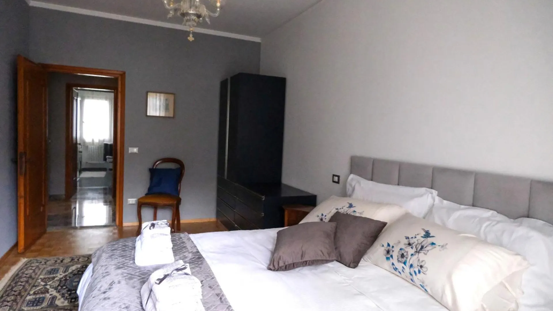 Urbino Uno Apt Venezia Mestre Apartment
